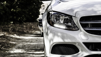 Фотография к новости: Свадебный кортеж в Уральске оштрафовали за опасную езду