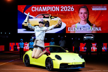 Фотография к новости: Рыбакина не будет продавать второй выигранный Porsche