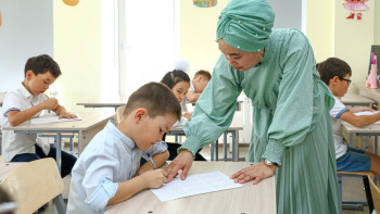 Фотография к новости: Порог для поступления на педагогические специальности в Казахстане повысили до 75 баллов