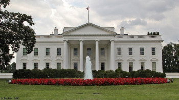 Фотография к новости: Политика Трампа в отношении Китая теряет четкость на фоне тарифного давления - Reuters