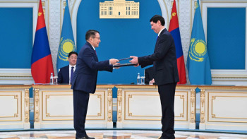 Фотография к новости: Казахстан и Монголия подписали 13 документов по итогам переговоров на высшем уровне