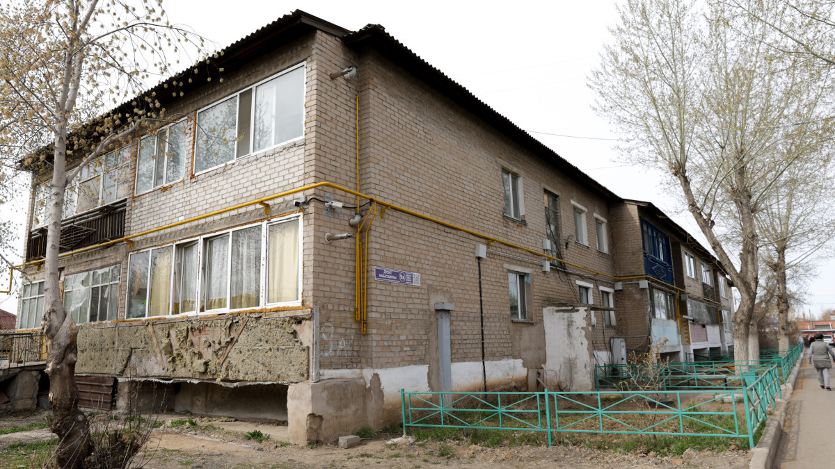  Арман Мухатов