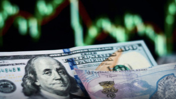 Фотография к новости: Курс доллара снизился: новые данные по валюте