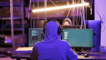 Фотография к новости: Более 30 тысяч преступлений: как Казахстан борется с транснациональными интернет-мошенниками