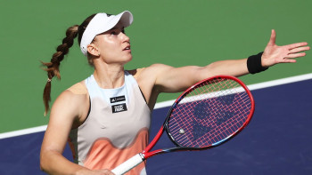 Фотография к новости: Елену Рыбакину назвали одной из фавориток «Ролан Гаррос»