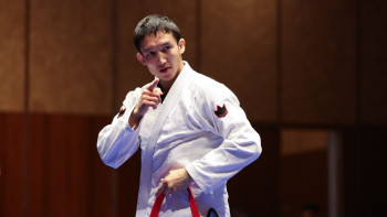 Фотография к новости: Казахстанский джитсер забрал золото у соперника в Санье