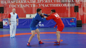 Фотография к новости: Военнослужащие завоевали 10 золотых медалей на чемпионате по қазақ күресі