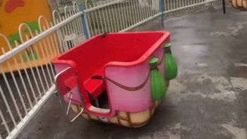 Фотография к новости: В Астане рухнул аттракцион с детьми: Начата проверка