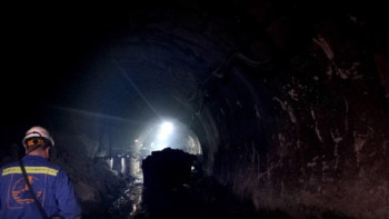 Фотография к новости: Пролежал под завалами 4 часа: стало известно о состоянии шахтера в области Абай