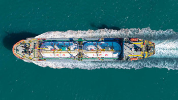 Фотография к новости: Нефтяной гигант из Японии пересёк Ормузский пролив