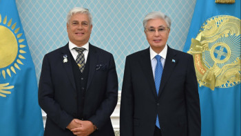 Фотография к новости: Токаев встретился с представителем FCI