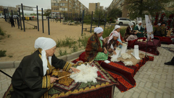 Фотография к новости: Первый в стране центр ковроткачества открыли в Мангистау