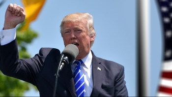 Фотография к новости: Трамп заявил о желании экономического кризиса в Иране