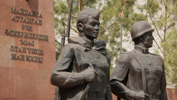 Фотография к новости: Они защищали Родину: Памятники каким героям ВОВ установлены в Астане