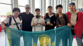 Фотография к новости: Юные робототехники прославили Казахстан на чемпионате в США