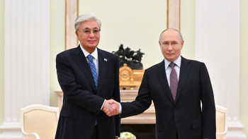 Фотография к новости: Токаев провел встречу с Путиным в Москве