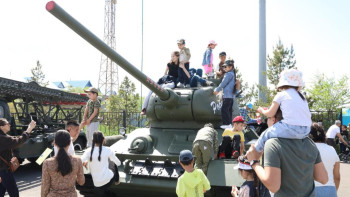 Фотография к новости: В День Победы в Астане воссоздали атмосферу фронтовых лет