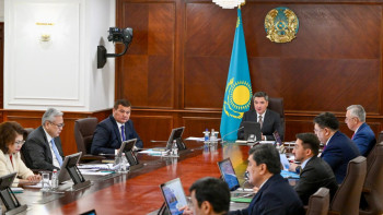 Фотография к новости: Бектенов поручил ускорить финансирование аграриев
