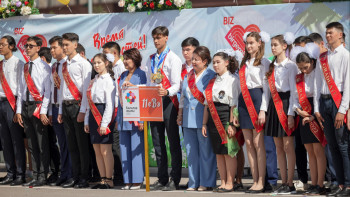 Фотография к новости: "Праздник не отменяют". Депутат объяснил ужесточение правил проведения выпускных