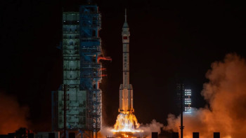 Фотография к новости: Китай запустил космический корабль "Шэньчжоу-23"