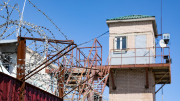 Фотография к новости: Амнистированный должник по алиментам вновь оказался за решёткой в ЗКО