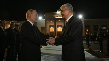 Фотография к новости: Токаев проводил Путина в аэропорту после государственного визита в Казахстан