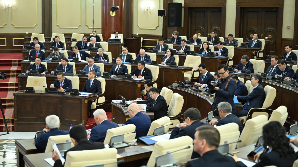  пресс-служба Мажилиса