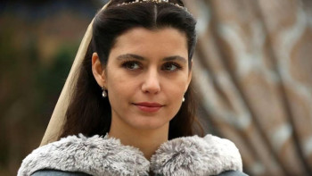 Фотография к новости: В Стамбуле по делу о наркотиках задержали известную актрису