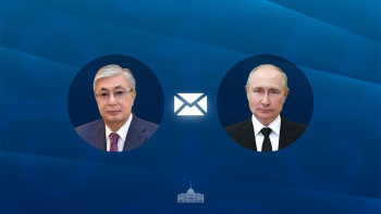 Фотография к новости: Токаев поздравил Путина с Днем России