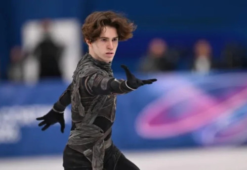Фотография к новости: Шайдоров будет одним из главных фигуристов чемпионата в Астане