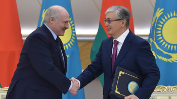 Фотография к новости: Токаев поздравил Лукашенко с Днем независимости Беларуси