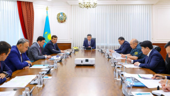 Фотография к новости: 593 попытки вывоза нефтепродуктов пресечено на автомобильных пунктах пропуска