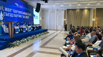 Фотография к новости: Депутат "Ак жол" жестко раскритиковал работу партии Respublica