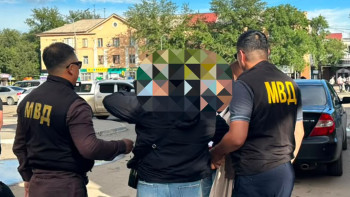 Фотография к новости: Актюбинка требовала деньги под угрозой заявления