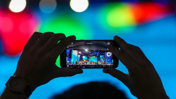 Фотография к новости: Google нашла необычный способ дать вторую жизнь старым смартфонам