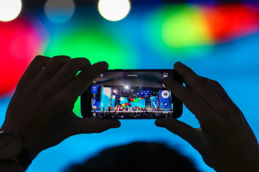 Фотография к новости: Google нашла необычный способ дать вторую жизнь старым смартфонам