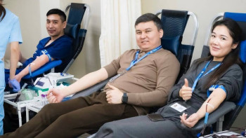 Фотография к новости: В Казахстане учредили награду «Құрметті донор»