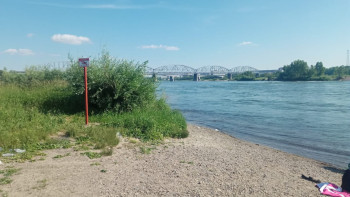 Фотография к новости: В Семее двое детей утонули в реке