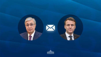 Фотография к новости: Токаев поздравил Макрона с Днем взятия Бастилии