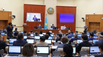 Фотография к новости: Насколько работа Курултая соответствует мировому опыту — мнение эксперта