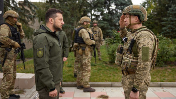 Фотография к новости: Зеленский сменил главкома ВСУ после массовых протестов