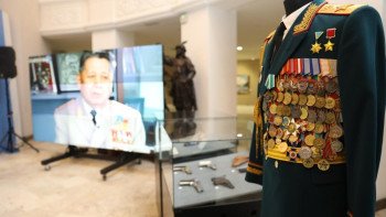 Фотография к новости: В Военно-исторический музей переданы более 100 реликвий Сагадата Нурмагамбетова