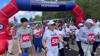 Фотография к новости: ОСДП презентовала инициативу о снижении пенсионного возраста на «Марафоне свободы»