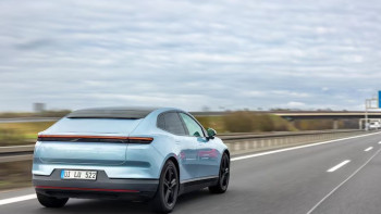 Фотография к новости: Прибыль Porsche рухнула на 91%, компания увольняет тысячи сотрудников