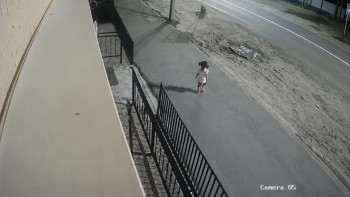 Фотография к новости: Полицейский нашел пропавшую ночью девочку за 10 минут в Атырауской области