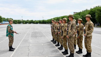 Фотография к новости: Шесть пар братьев-близнецов одновременно служат в Гвардейском гарнизоне