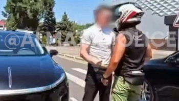 Фотография к новости: Выложил видео с нарушениями в соцсетях: мотоциклист получил 10 суток ареста в Алматы