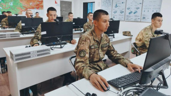 Фотография к новости: Казахстанских офицеров начали проверять на цифровую грамотность перед назначением