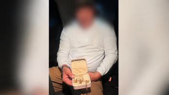 Фотография к новости: Родственник дважды вынес золото из дома в Уральске