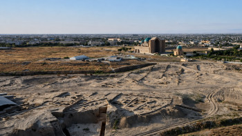 Фотография к новости: От кангюйского храма до царских монет: в Ұлытау показали 172 находки из Культобе